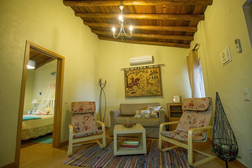 Monte Chalaça - Turismo Rural Ferreira Do Alentejo Extérieur photo