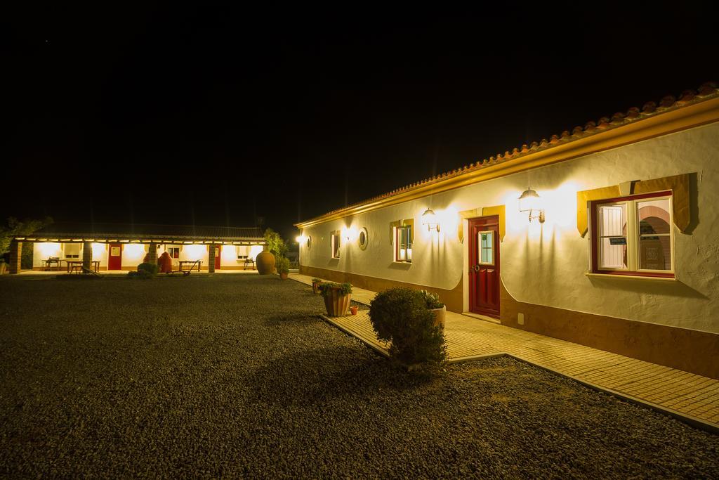 Monte Chalaça - Turismo Rural Ferreira Do Alentejo Extérieur photo